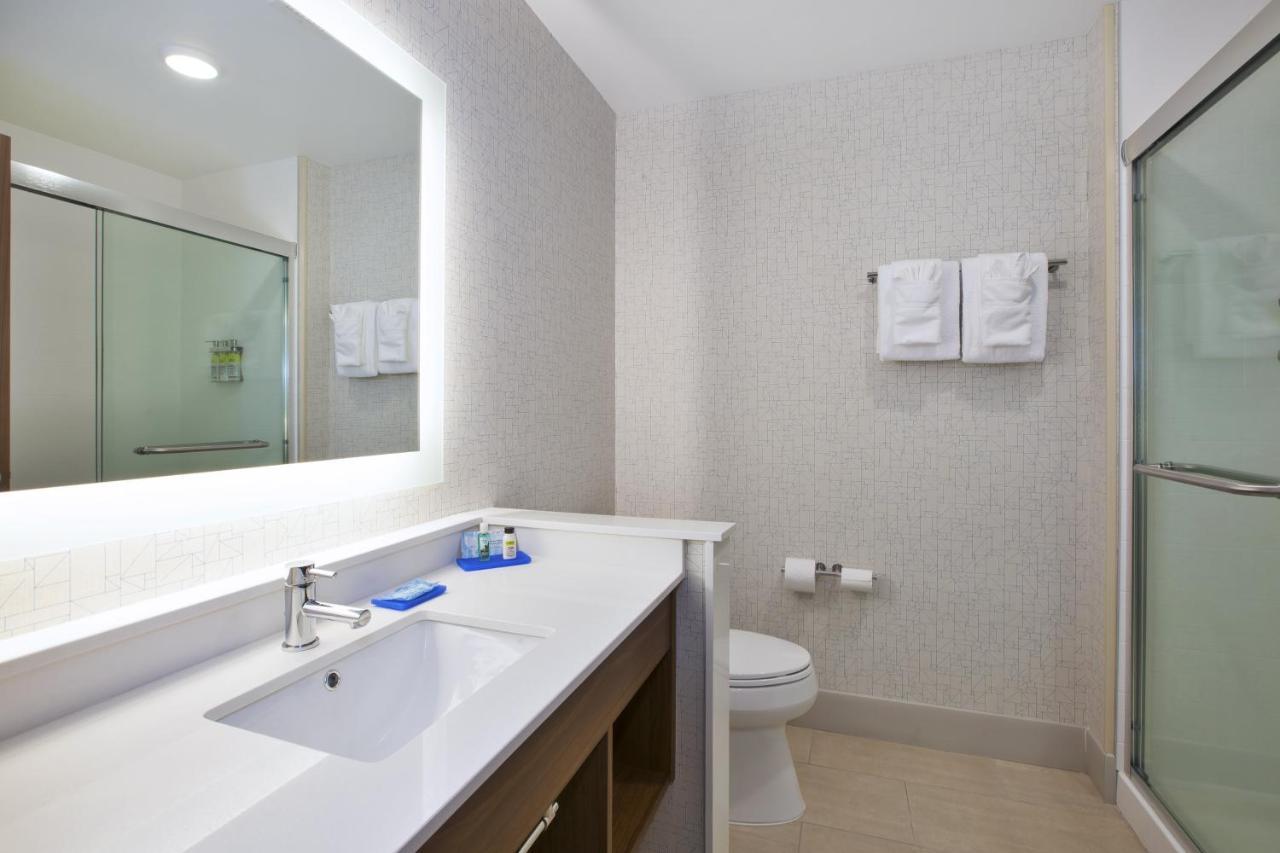 Holiday Inn Express & Suites Grand Rapids Airport North By Ihg Cascade Екстериор снимка