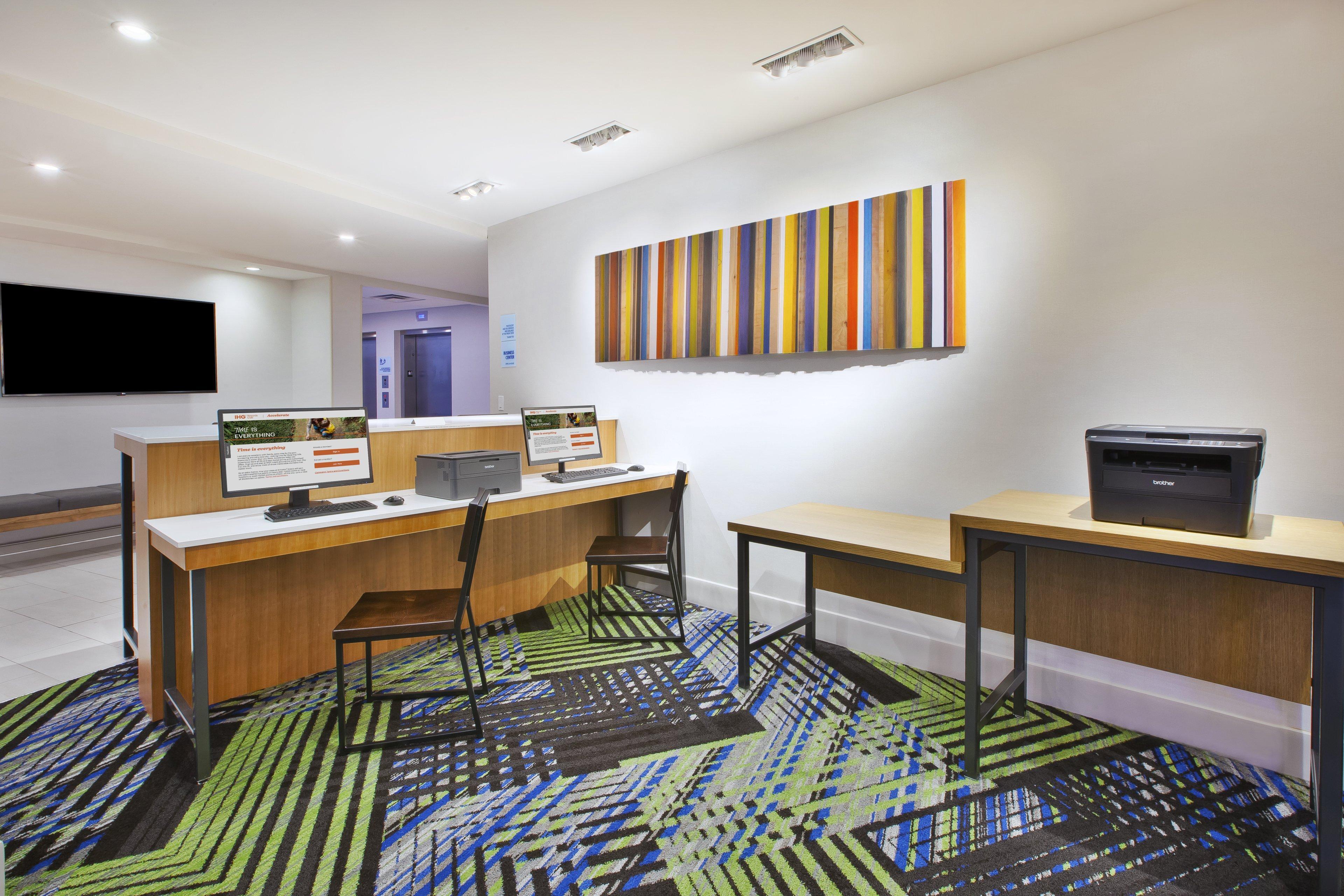 Holiday Inn Express & Suites Grand Rapids Airport North By Ihg Cascade Екстериор снимка