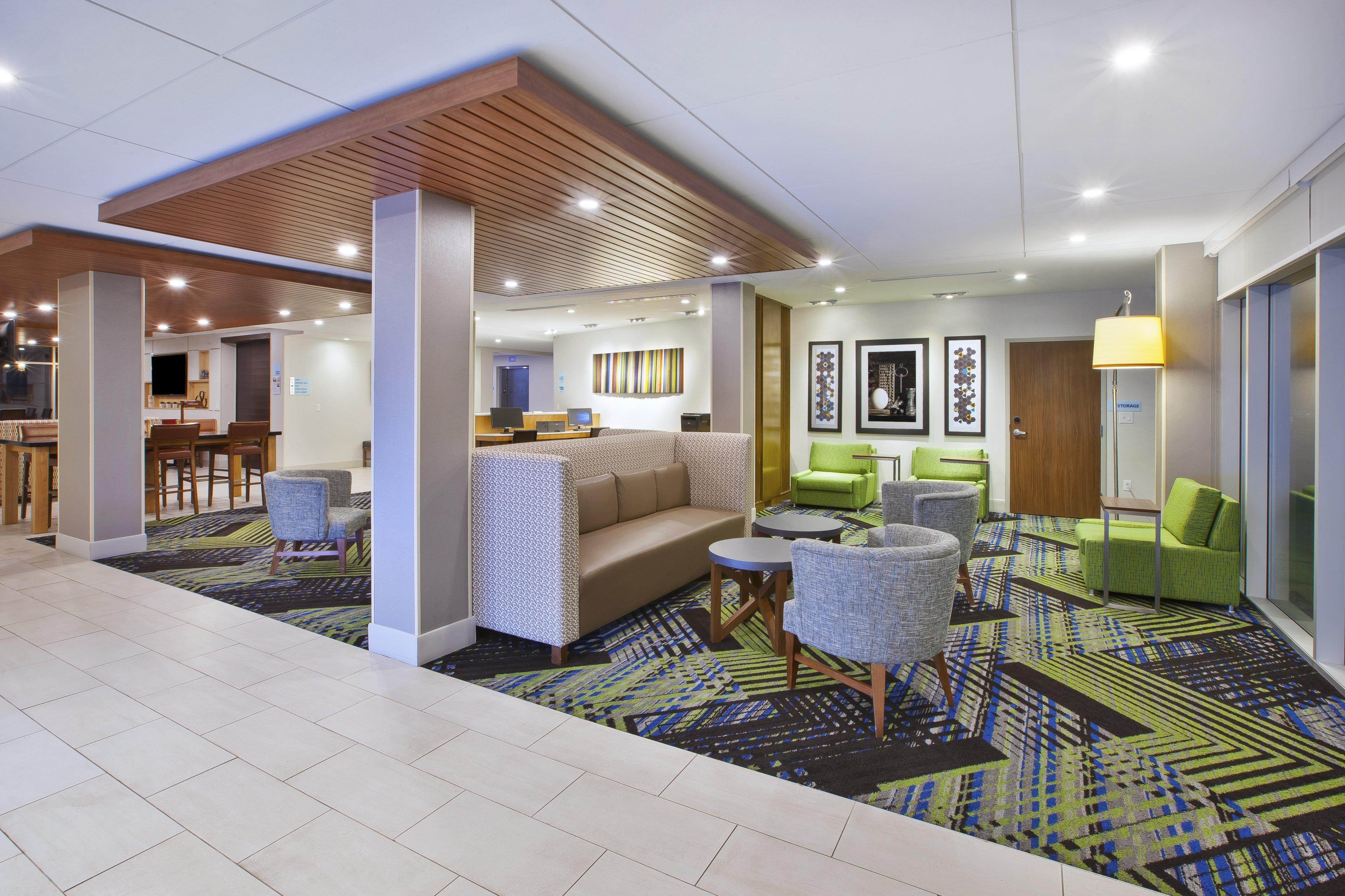 Holiday Inn Express & Suites Grand Rapids Airport North By Ihg Cascade Екстериор снимка