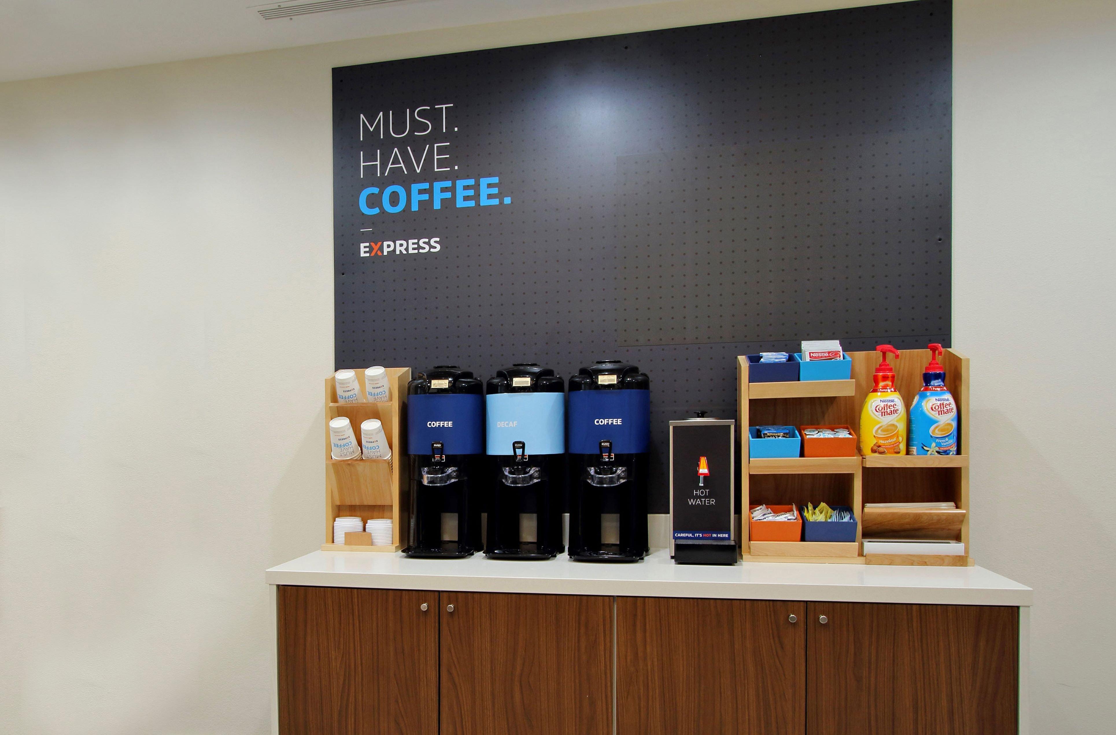 Holiday Inn Express & Suites Grand Rapids Airport North By Ihg Cascade Екстериор снимка